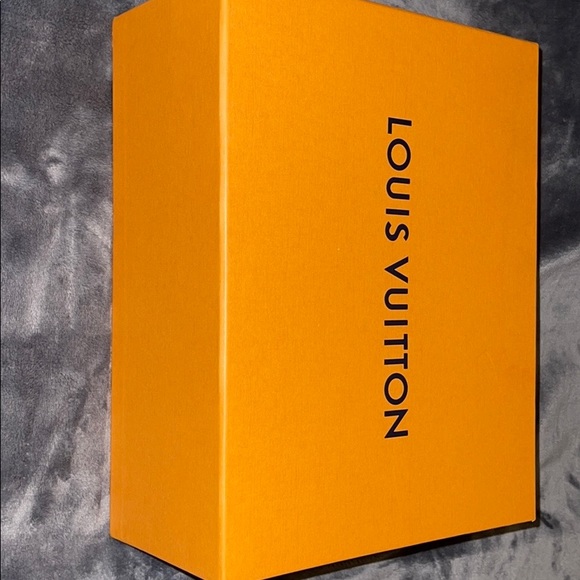 Louis Vuitton Triple Monogram coated sneaker - Picture 7 of 7